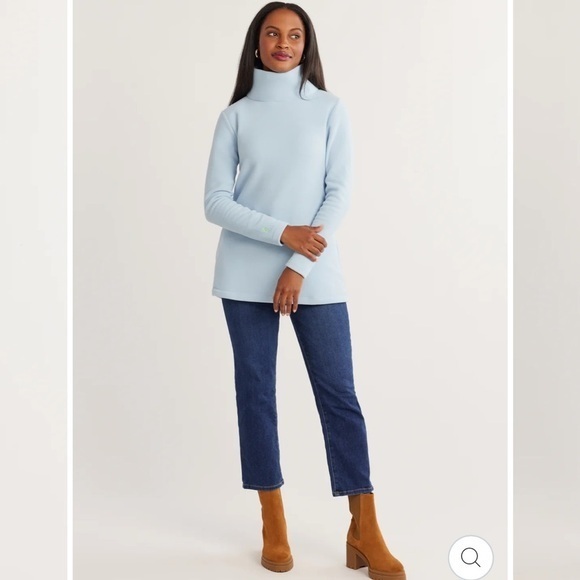 Dudley Stephens Cobble Hill Turtleneck Vello Fleece Sweatshirt‎ Top in Ice Blue - Picture 1 of 12